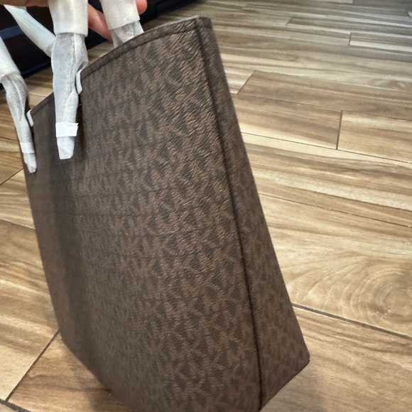 Michael Kors Jet Set Travel MD Double Zip Pocket Sig Brown - Picture 8 of 10